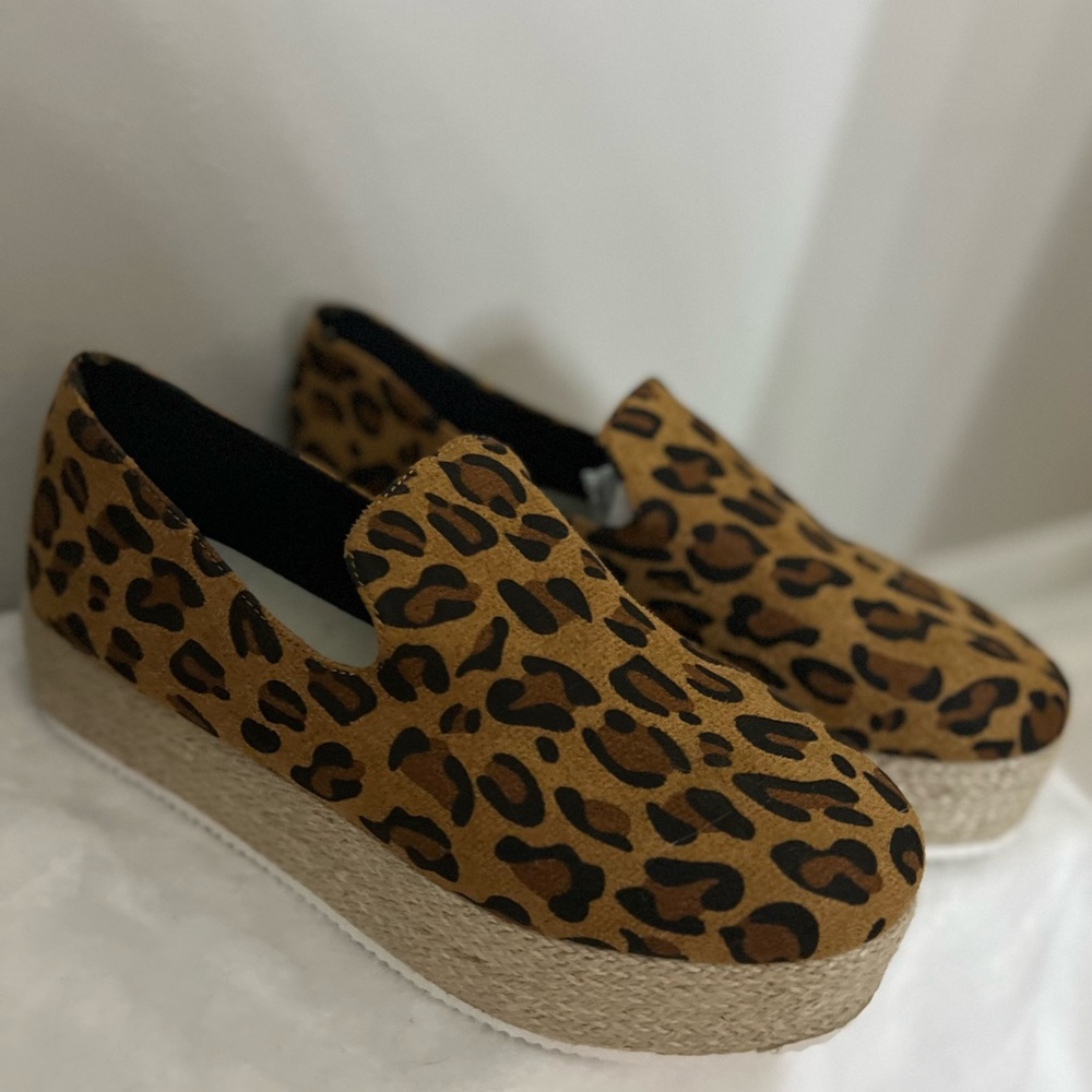 Leopard Print Platform Shoe - never worn